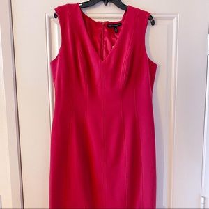 NWT Beautiful fully-lined sheath dress.